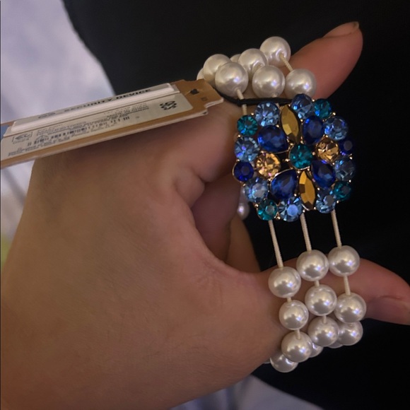Monet Pearl and Sapphire Bracelet - Picture 6 of 8